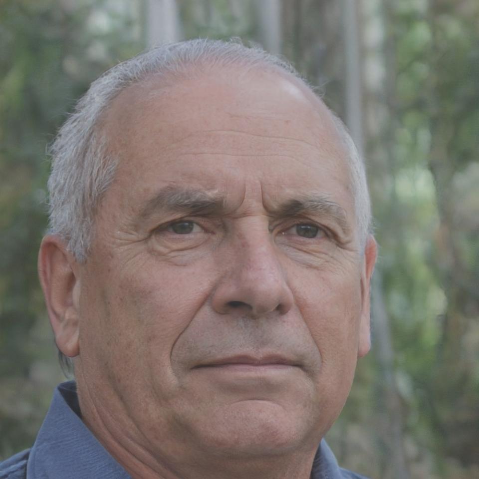 Андрей Кивисаар